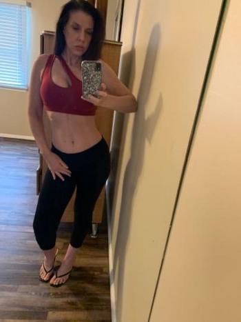 Janet, 40  female escort, Jersey Shore